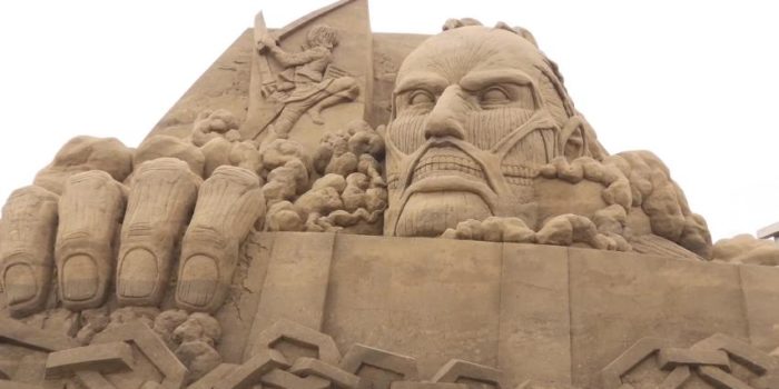 »Attack on Titan«: Künstler erschafft beeindruckende Sandskulptur tumblr_muqk3w3rBN1sjtbdno1_1280