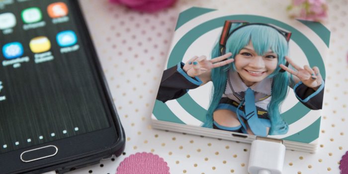 Powerbank mit eigenen Anime-Motiven oder Fotos bei Personello gestalten personello-powerbank
